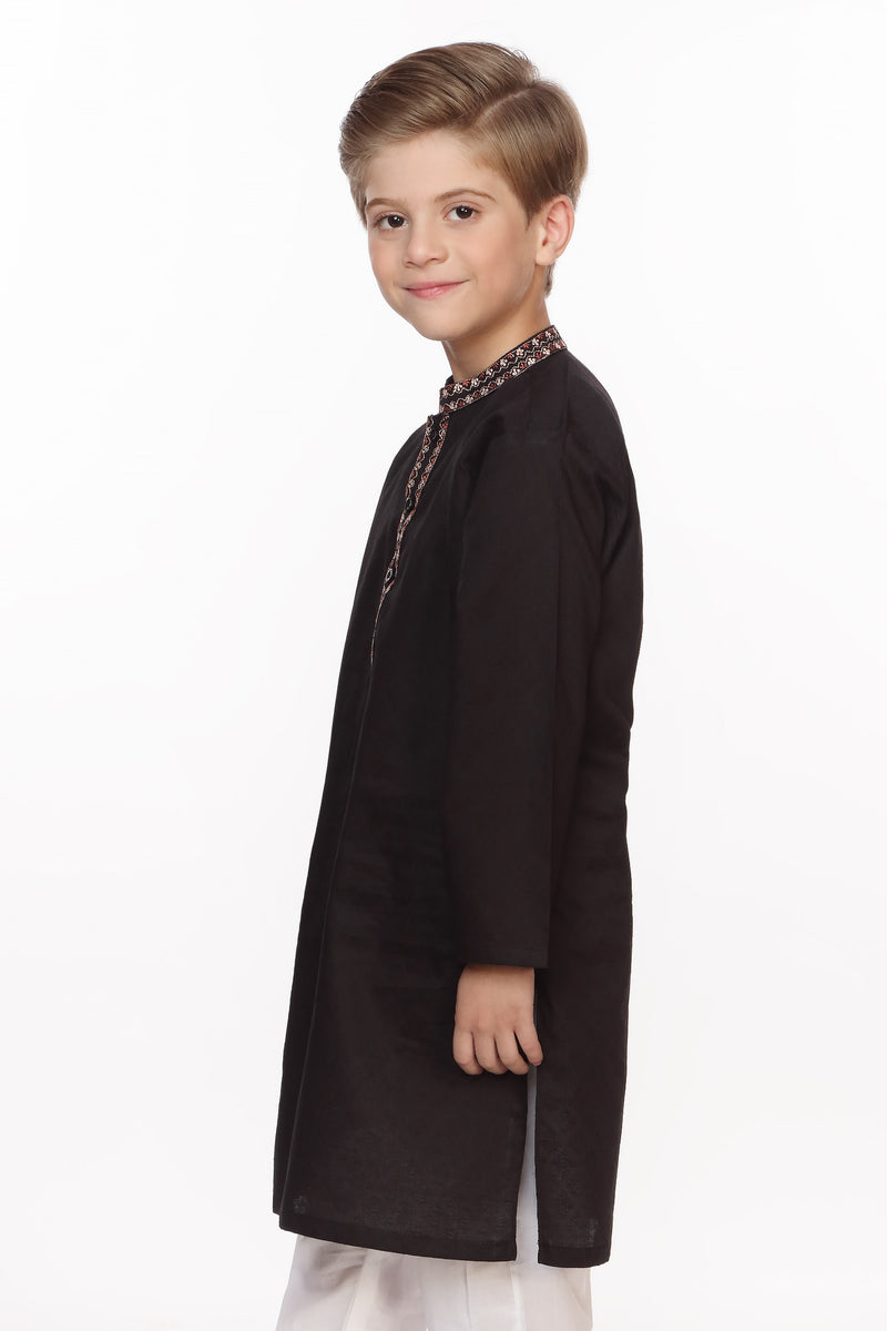 Kurta with Embroidery (FBSK-778)