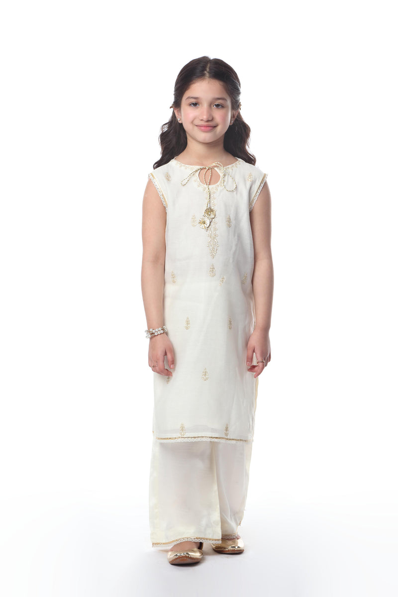 Ethnic Wear - Buy Indian Ethnic Wear for Women & Girls Online - Aachho