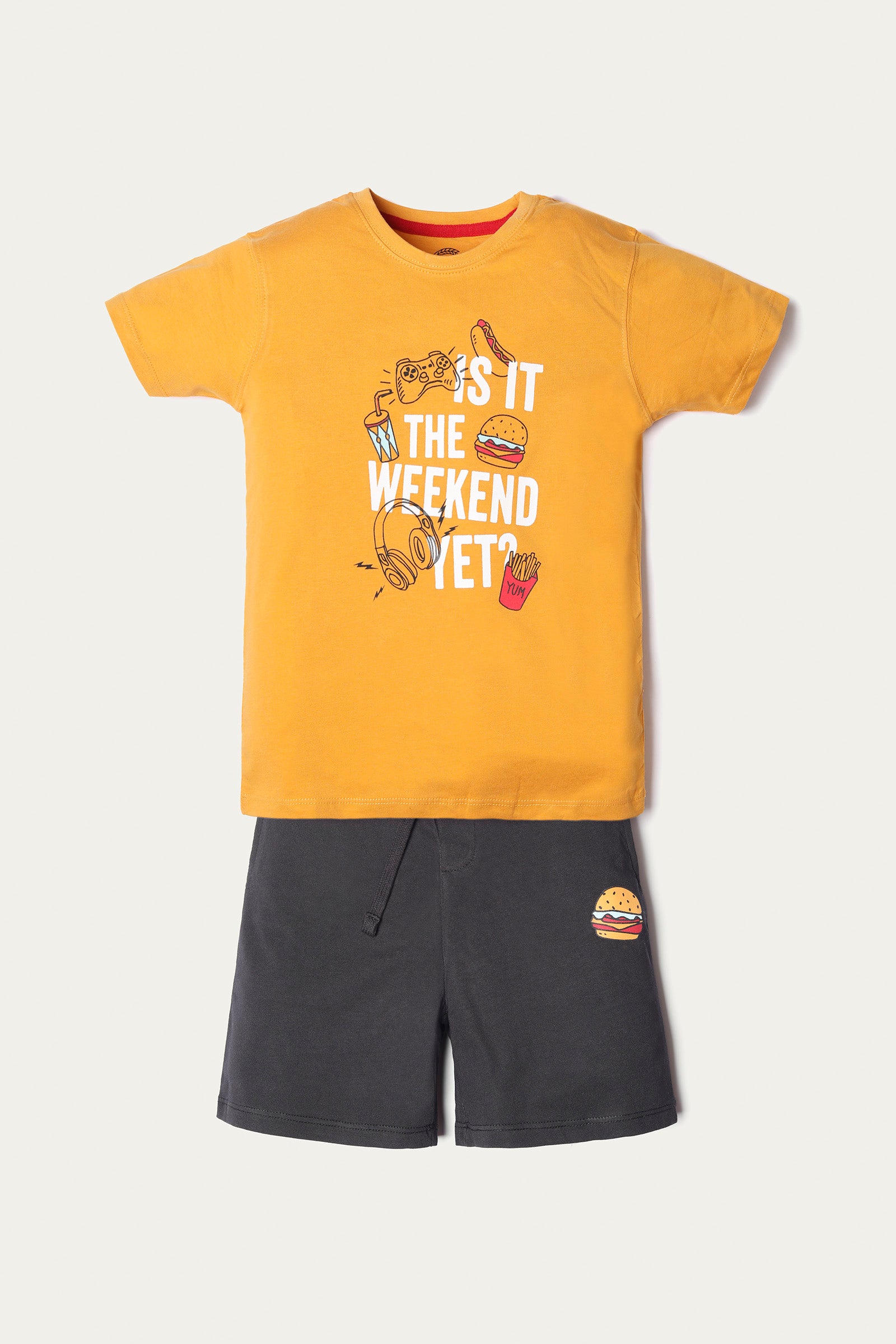 GRAPHIC T-SHIRT WITH SHORTS (BTS-091)