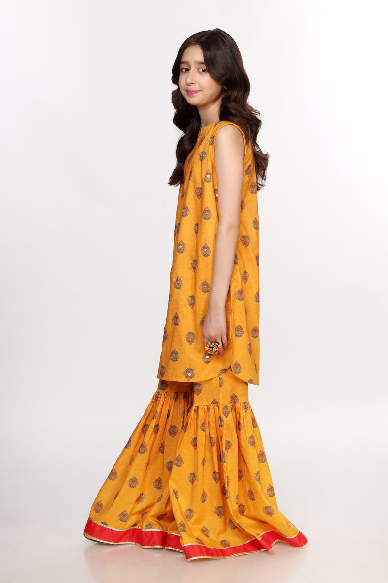 Digital Printed Embellished Kurti with Gharara & Separate Sleeve (DGKS-095)